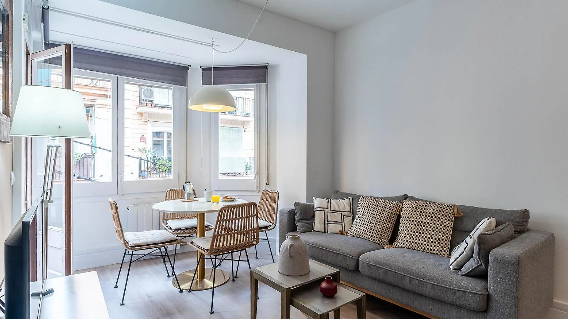 4212 - Ab Poble Sec Apartment Barcelona
