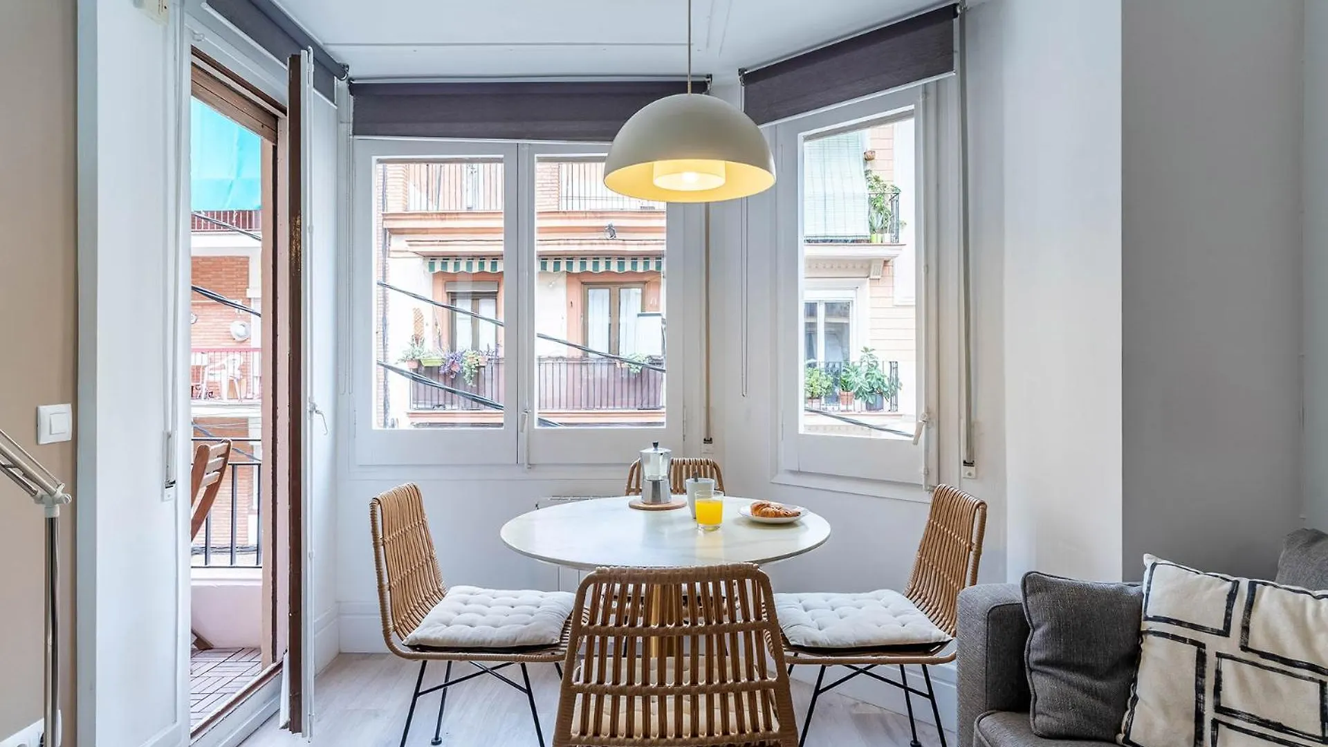 4212 - Ab Poble Sec Apartment Barcelona